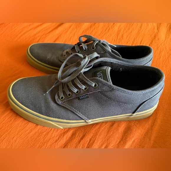 Vans Men's Gray Canvas Sneakers with Tan Soles - Picture 1 of 2